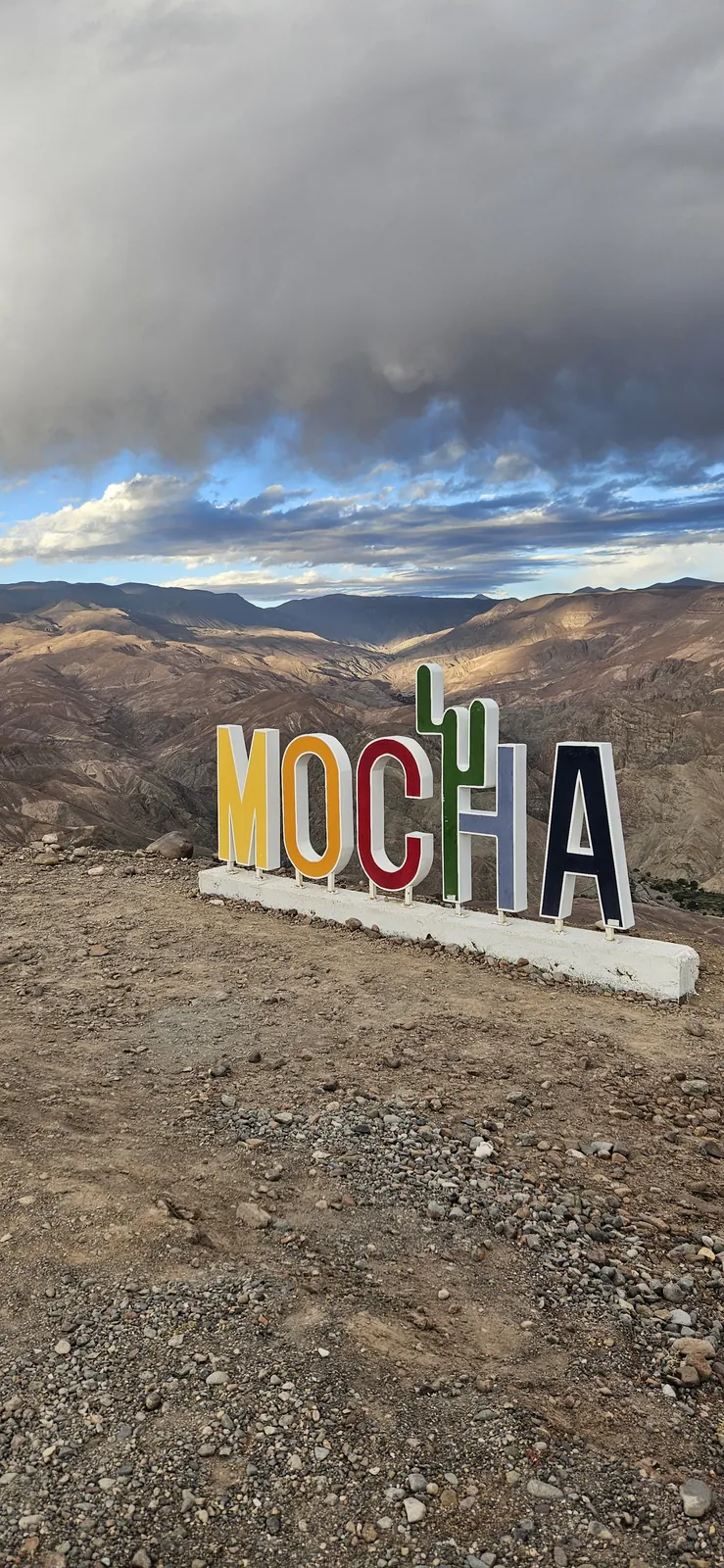 Letrero del pueblo de Mocha